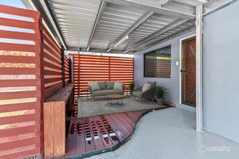 Property photo of 22 Cantal Close Smithfield QLD 4878