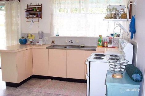 Property photo of 25 Omega Avenue Summerland Point NSW 2259