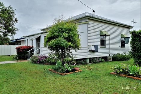 2/25 Svensson St, Svensson Heights, QLD 4670