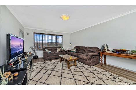 Property photo of 4/2 Velacia Place Queanbeyan NSW 2620