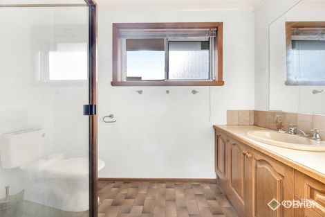 Property photo of 2 Gloucester Court Werribee VIC 3030