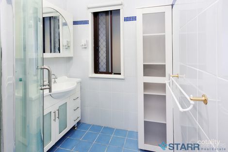 Property photo of 42 Gasmata Crescent Whalan NSW 2770