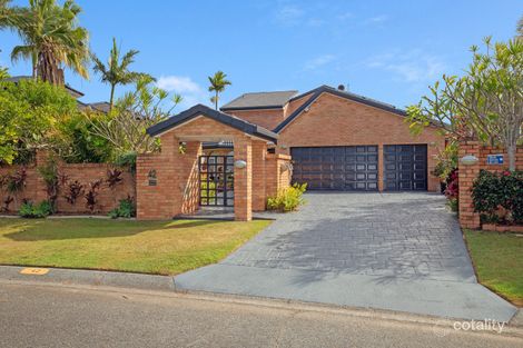 Property photo of 42 Charolais Crescent Benowa QLD 4217