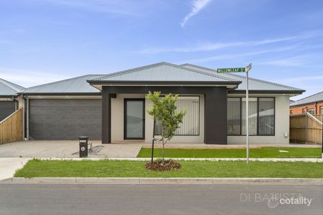 Property photo of 24 Willowleaf Street Beveridge VIC 3753