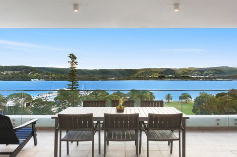 Property photo of 402/13 Lynn Avenue Point Frederick NSW 2250