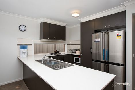 Property photo of 12 Red Fox Boulevard Brookfield VIC 3338