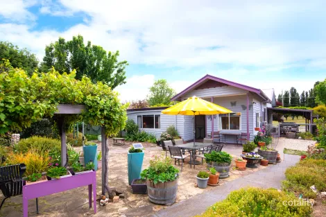 Property photo of 195 Main Road Campbells Creek VIC 3451