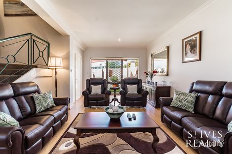 Property photo of 11/160 West Coast Drive Sorrento WA 6020