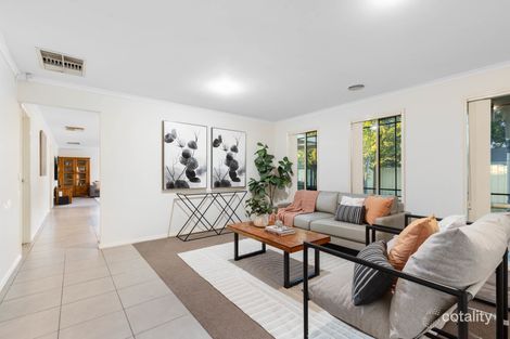 Property photo of 32 Border Boulevard Sunbury VIC 3429