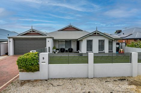 9 Rocklands Loop, Carramar, WA 6031