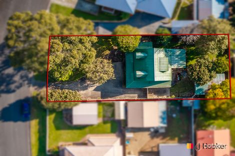 Property photo of 4 Karoola Crescent Surfside NSW 2536