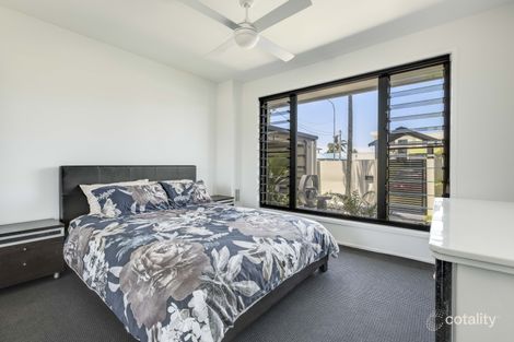 Property photo of 43 Rio Vista Boulevard Broadbeach Waters QLD 4218