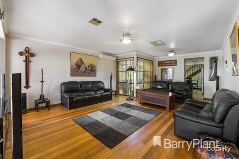 Property photo of 32 Cassowary Avenue Werribee VIC 3030