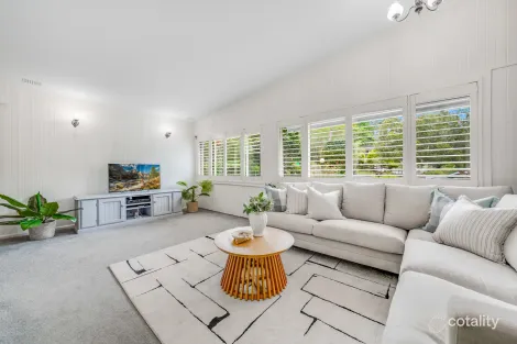 Property photo of 14 Larool Crescent Thornleigh NSW 2120