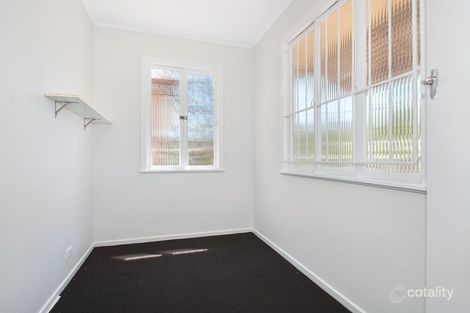 Property photo of 46 Geelong Street East Brisbane QLD 4169
