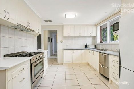 Property photo of 29 Holbourne Drive Junction Village VIC 3977