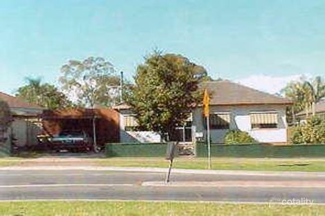 33 Fields Rd, Macquarie Fields, NSW 2564