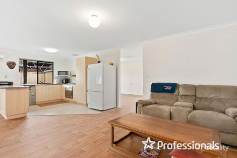 Property photo of 13/10 Peach Tree Way Forrestfield WA 6058