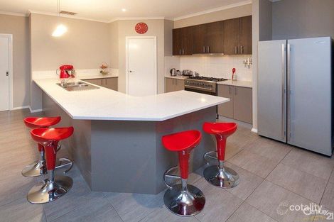 Property photo of 83 Livingstone Boulevard Pakenham VIC 3810