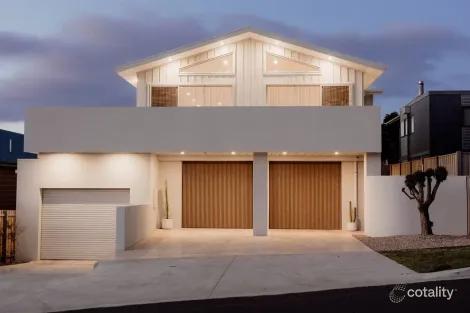 9 Shetland Heights Rd, San Remo, VIC 3925