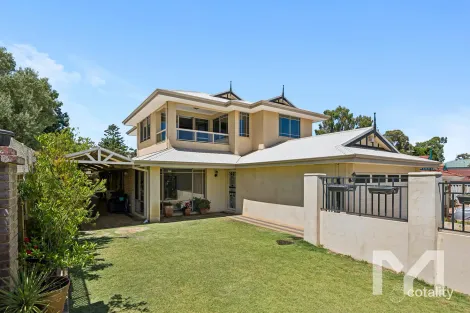 Property photo of 44 Maw Close Palmyra WA 6157