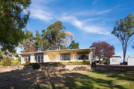 18 Charles St, Taradale, VIC 3447