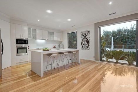 Property photo of 8 Omeara Place Macleod VIC 3085