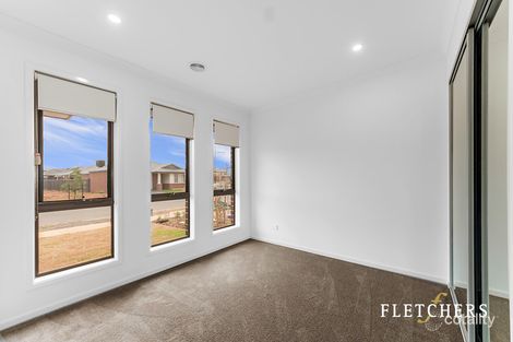 Property photo of 42 Bellerive Crescent Strathtulloh VIC 3338