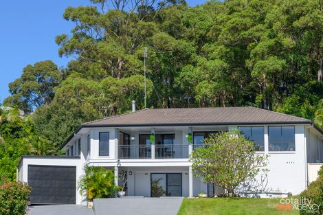 Property photo of 7 Yellowbox Close Caves Beach NSW 2281