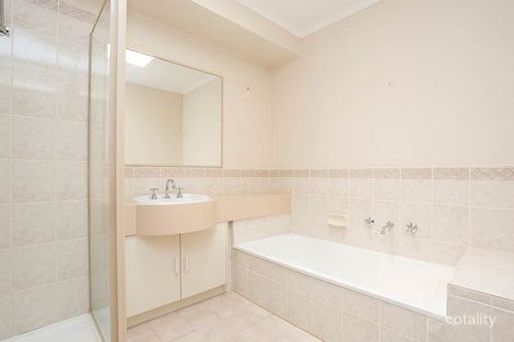 Property photo of 7 West Court Glen Waverley VIC 3150