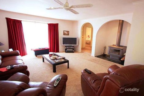 Property photo of 6 Peregrine Place Carrum Downs VIC 3201