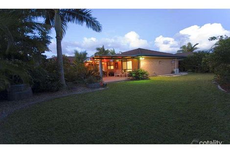 2/14 Stephenson St, Labrador, QLD 4215