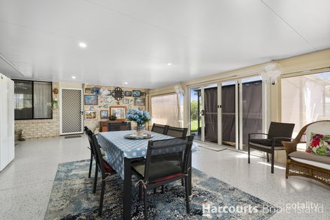 1 Squire Pl, Sandstone Point, QLD 4511