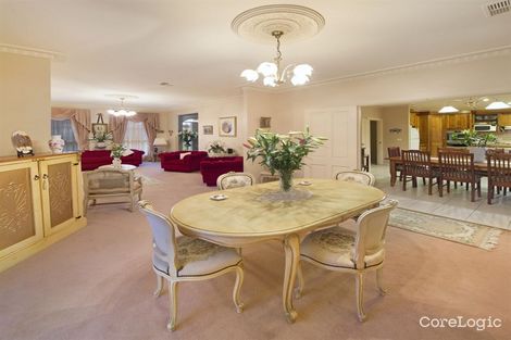 Property photo of 38 Templewood Crescent Avondale Heights VIC 3034