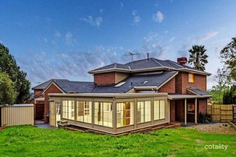 Property photo of 7 Stonehaven Court Mooroolbark VIC 3138