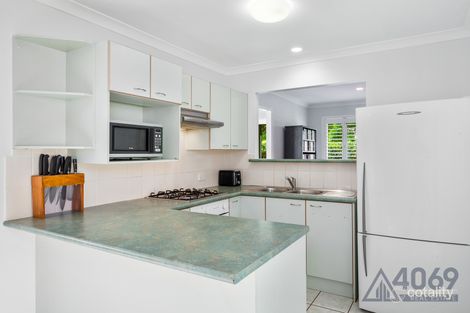 Property photo of 18 Considen Place Bellbowrie QLD 4070