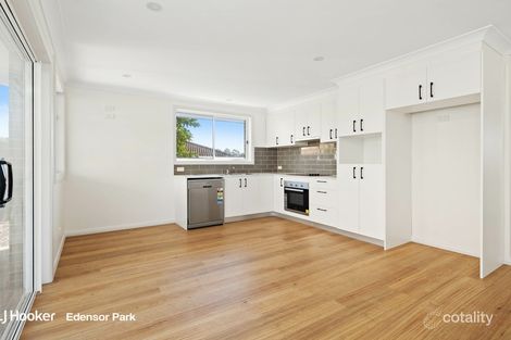 Property photo of 7 Bicane Close Edensor Park NSW 2176