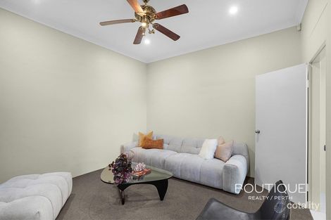 Property photo of 19 Pingle Drive Greenfields WA 6210