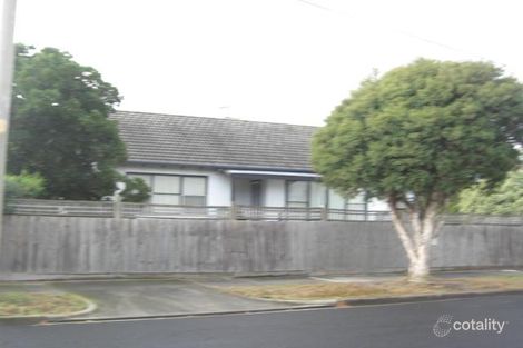 Property photo of 1 Burdett Street Frankston North VIC 3200