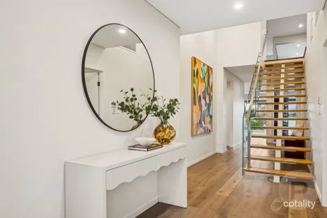 Property photo of 63 Birdwood Terrace Auchenflower QLD 4066