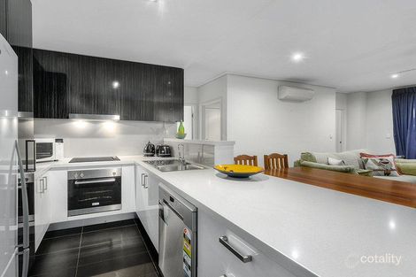 Property photo of 104/85 O'Connell Street Kangaroo Point QLD 4169