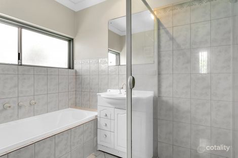 Property photo of 32 Acacia Road Morphett Vale SA 5162