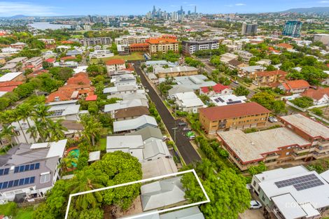 Property photo of 37 Hutton Street Clayfield QLD 4011