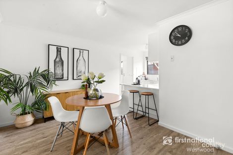 Property photo of 2/115-117 Duncans Road Werribee VIC 3030