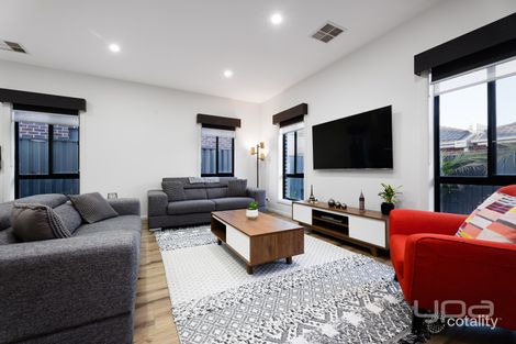 Property photo of 43 Debonair Parade Craigieburn VIC 3064