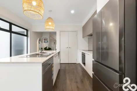 Property photo of 31 Tetova Way Lalor VIC 3075