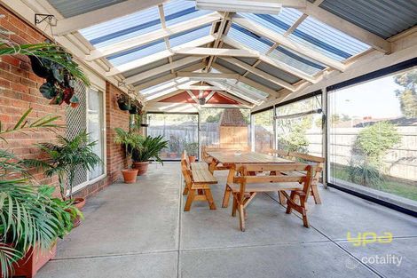 16 Yellow Gum Rd, Delahey, VIC 3037