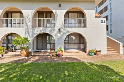 Property photo of 4/54 Beach Road Batemans Bay NSW 2536