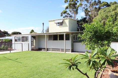 Property photo of 32 Minsterly Road Ocean Beach WA 6333