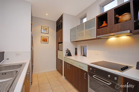 Property photo of 2/57 Shakespeare Street Coorparoo QLD 4151